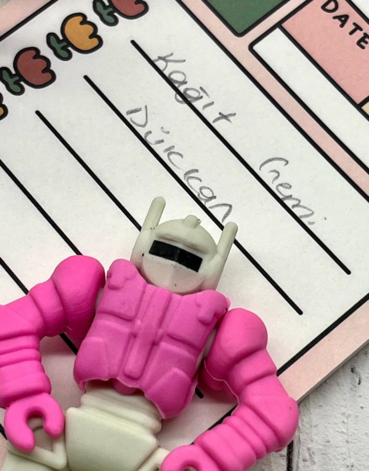 Kawaii Pembe Robot Silgi