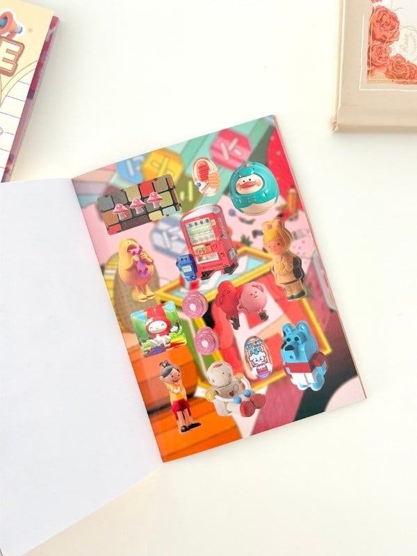 Kawaii Toy Game World Oyuncaklar Sarı Paket 20 Yaprak 354 Adet Sticker Defteri/Etiket/Çıkartma