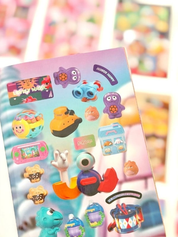 Kawaii Toy Game World Oyuncaklar Sarı Paket 20 Yaprak 354 Adet Sticker Defteri/Etiket/Çıkartma