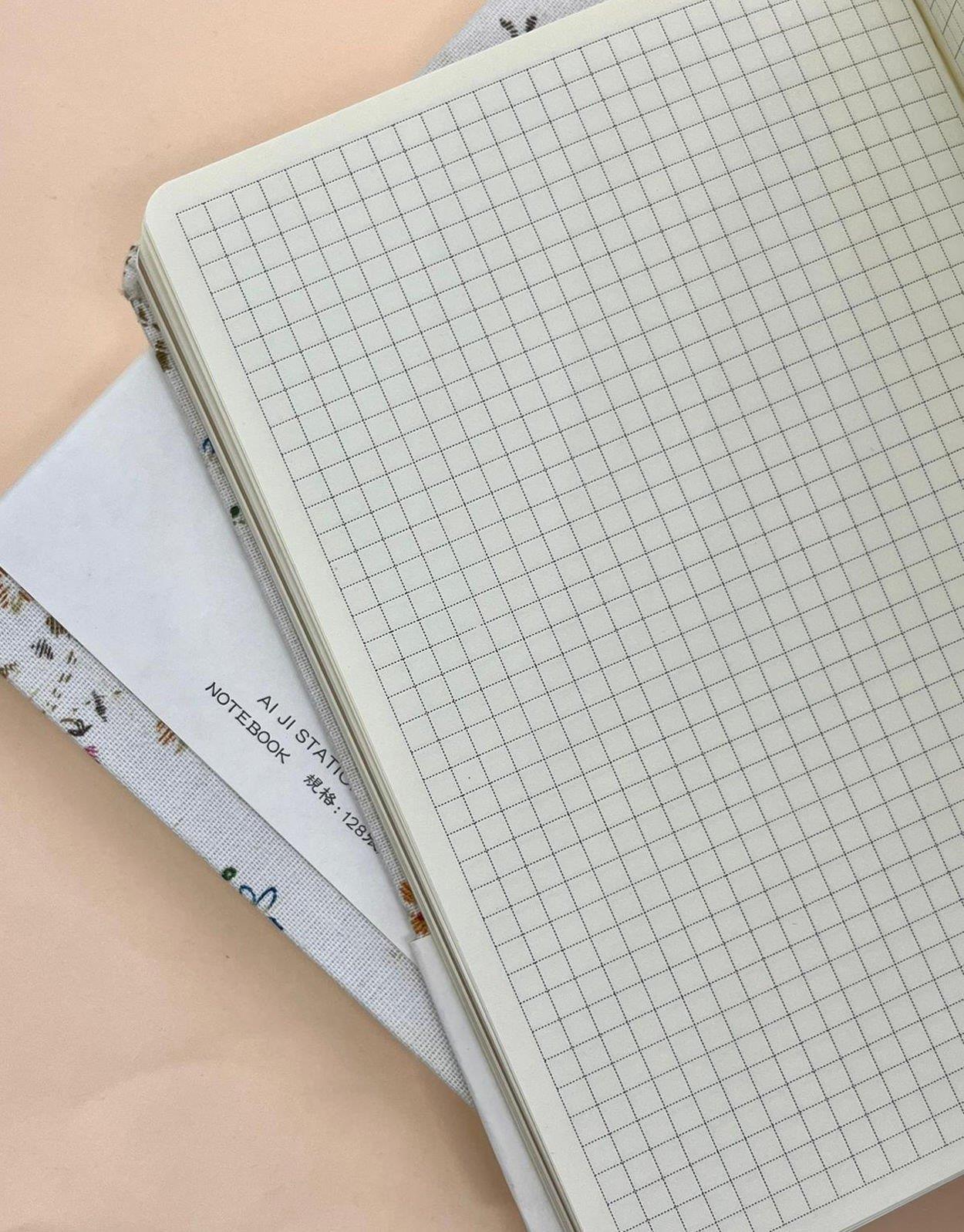 Kumaş Kapaklı Beyaz Renk Desenli  A5 Defter / Notebook