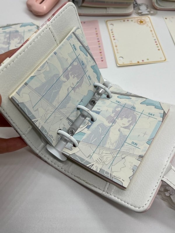 Lovely Kitchen Sevimli Kız Temalı Charmlı Mini Planlayıcı Spiralli Defter/80 Yaprak/Mıknatıslı Ajanda