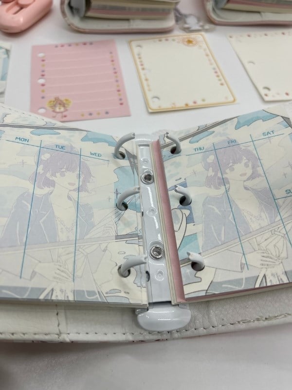 Lovely Kitchen Sevimli Kız Temalı Charmlı Mini Planlayıcı Spiralli Defter/80 Yaprak/Mıknatıslı Ajanda