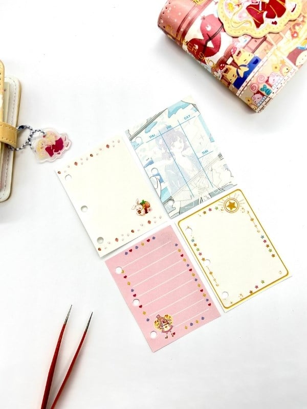 Masal Prensesi Temalı Charmlı Mini Planlayıcı Spiralli Defter/80 Yaprak/Mıknatıslı Ajanda