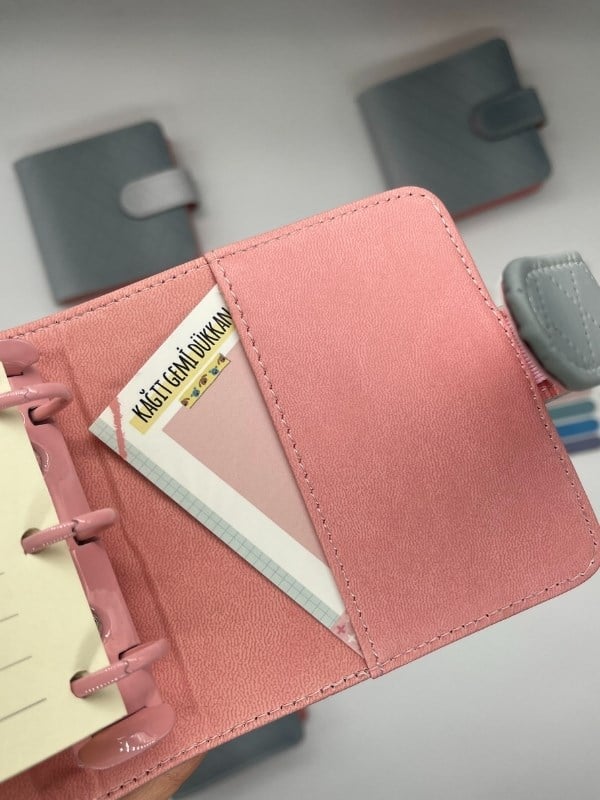 Mini Boy Beyaz Gri Tonları Mıknatıslı PU Deri Kapaklı Sürdürülebilir Ajanda/ Planner/ Binder Defter 80 Yaprak (Çizgili, Değiştirilebilir Sayfa)