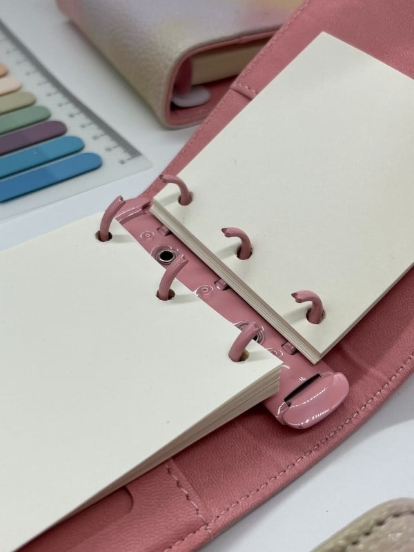 Mini Boy Sarı Pembe Tonları Mıknatıslı PU Deri Kapaklı Sürdürülebilir Ajanda/ Planner/ Binder Defter 80 Yaprak (Çizgisiz, Değiştirilebilir Sayfa)