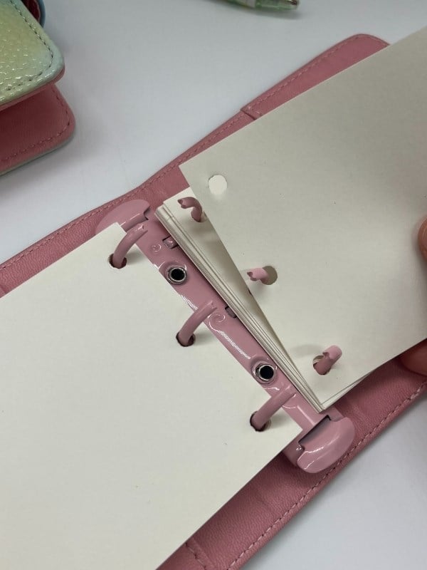 Mini Boy Sarı Yeşil Tonları Mıknatıslı PU Deri Kapaklı Sürdürülebilir Ajanda/ Planner/ Binder Defter 80 Yaprak (Çizgisiz, Değiştirilebilir Sayfa)