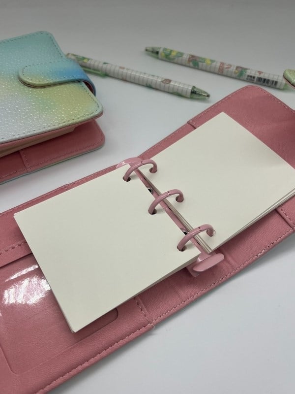 Mini Boy Sarı Yeşil Tonları Mıknatıslı PU Deri Kapaklı Sürdürülebilir Ajanda/ Planner/ Binder Defter 80 Yaprak (Çizgisiz, Değiştirilebilir Sayfa)