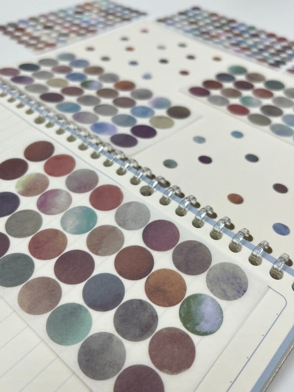 Monet Garden Pastel Tonları 6 Yaprak 312 Adet Yuvarlak Kağıt Sticker Seti / Etiket / Çıkartma