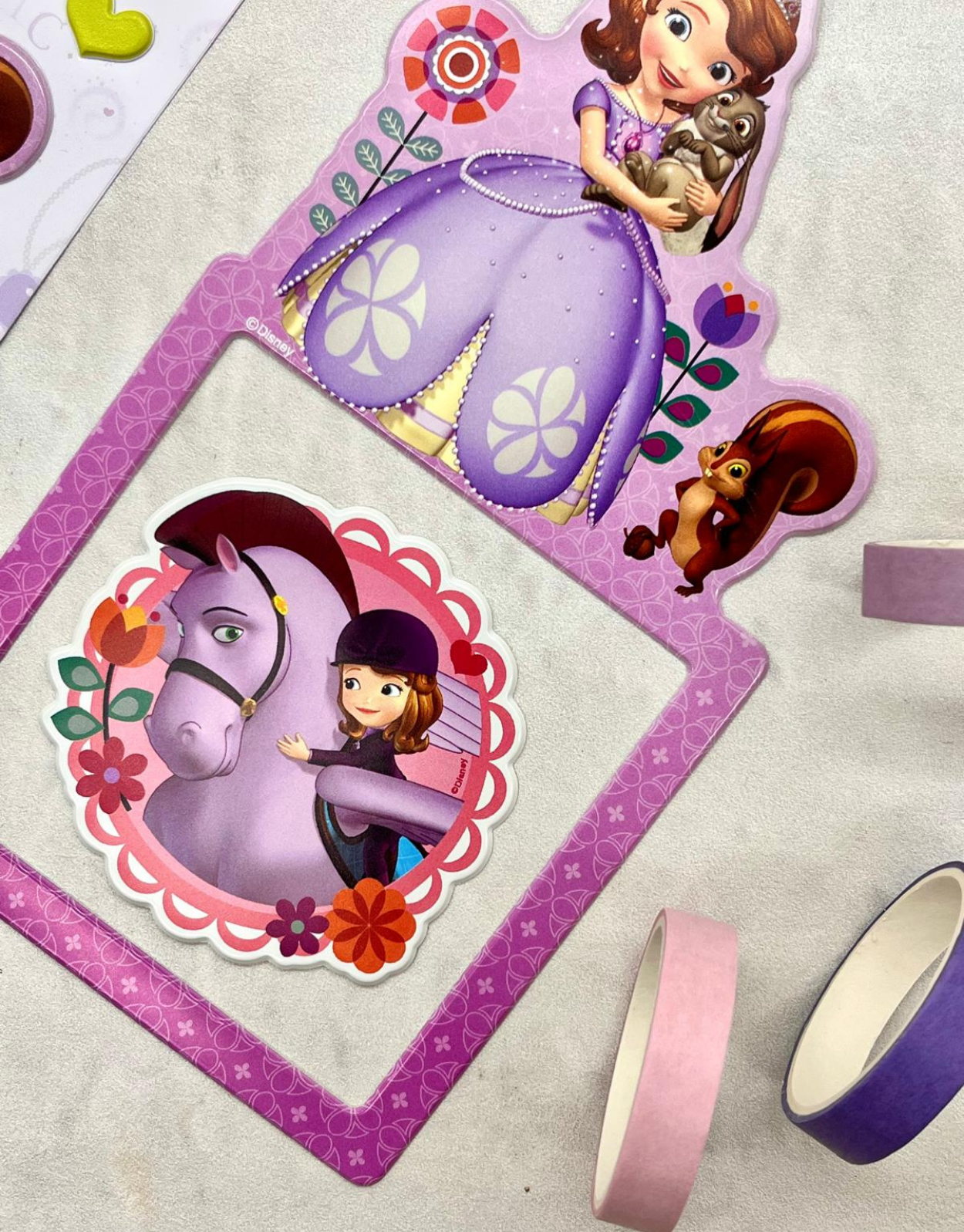 Prensesli Lamba Süsleme Büyük Boy Mor Sticker  /Oda süslemesi / Duvar stickerı /Etiket