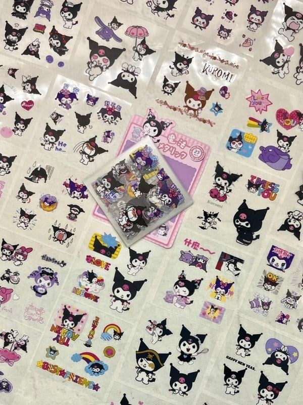 Sanrio Karakter Kuromi  25 Yaprak 160 Adet Pet Sticker Set Pembe Paket/Su Geçirmez/Etiket/Çıkartma/Bullet Journal