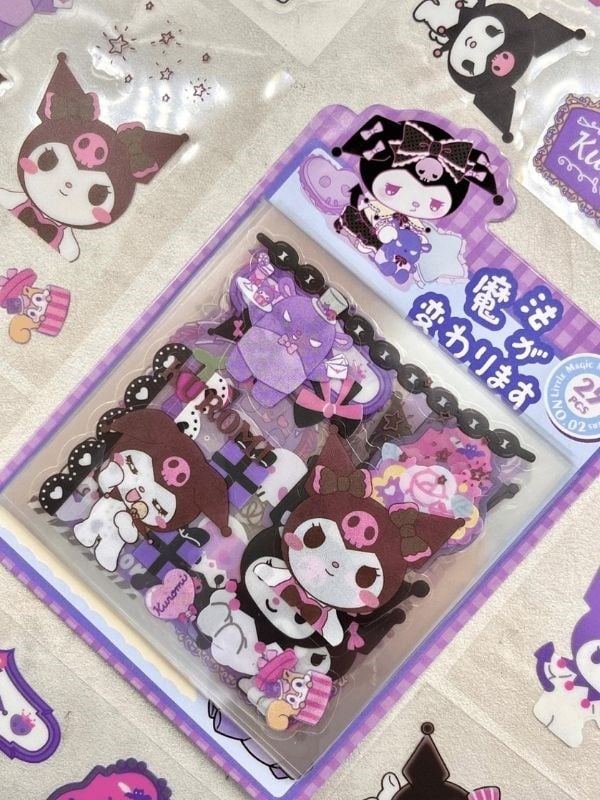 Sanrio Karakter Kuromi  25 Yaprak 200 Adet Pet Sticker Set Mavi Paket/Su Geçirmez/Etiket/Çıkartma/Bullet Journal