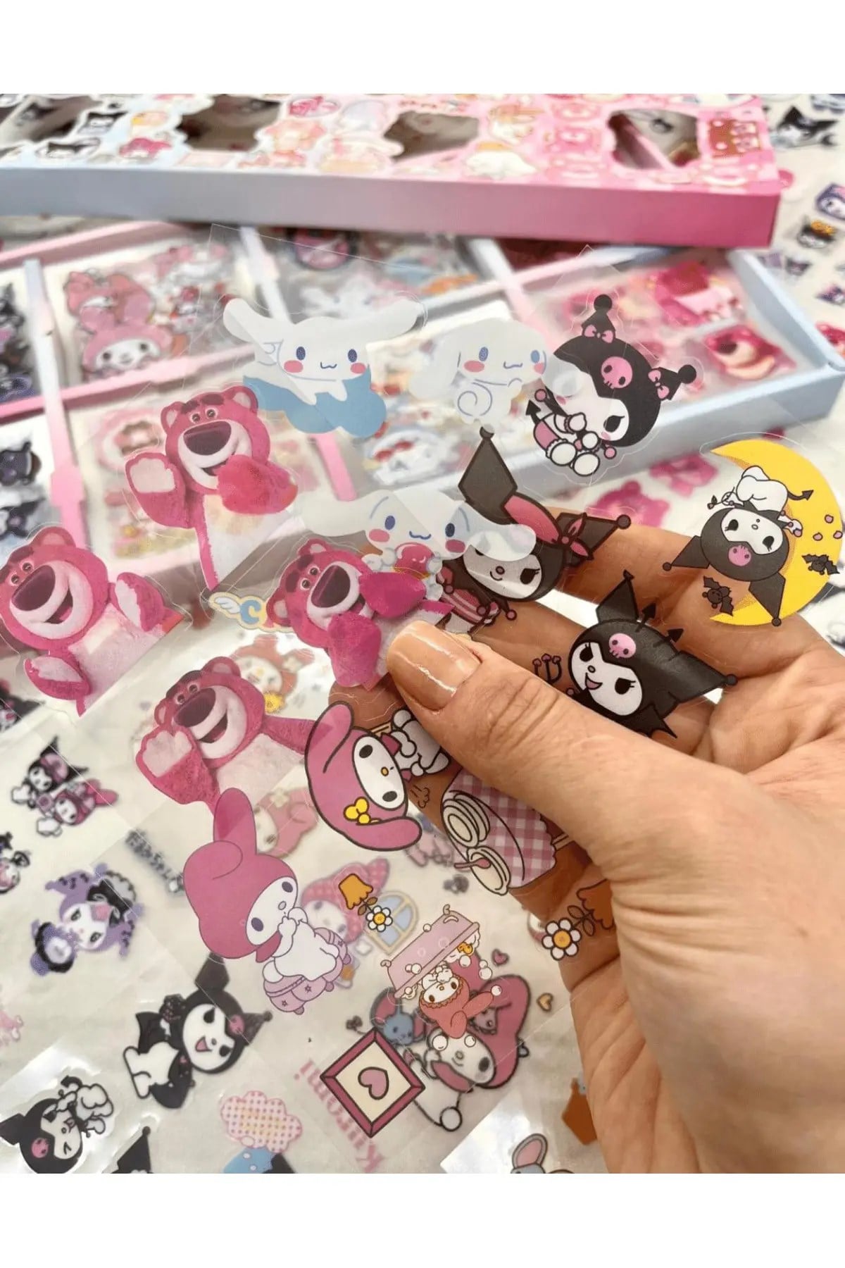 Sanrio Kuromi My Melody Cinnamoroll Cute Bear Desenli 8 Bölümlü 400 Yaprak Şeffaf Pet  Sticker Seti