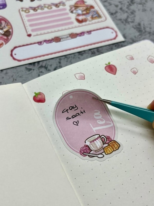 Seven Magic 12  Yaprak 108 Adet Koyu Pembe Post-ıt  Ve Sticker Seti / Yapışkanlı Kağıt / Post-ıt / Çıkartma / Etiket 