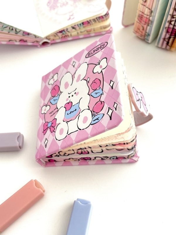 Sevimli Bunny Sert Kapaklı 130 Yaprak Renkli Mini Planlayıcı/Not Defteri/Mıknatıslı Ajanda