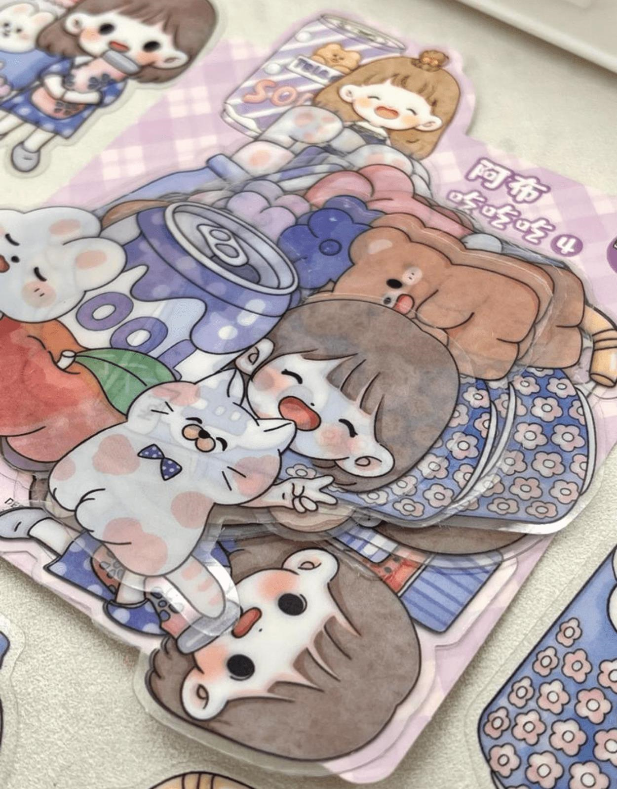 Sevimli Kız ve Sevimli Dostları Büyük Boy 24 Adet Şeffaf Mor Paket Pet Sticker  / Çıkartma