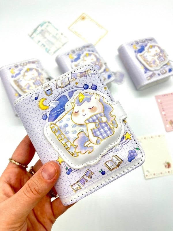 Sevimli Unicorn ve Yıldız Temalı Charmlı Mini Planlayıcı Spiralli Defter/80 Yaprak/Mıknatıs Ajanda