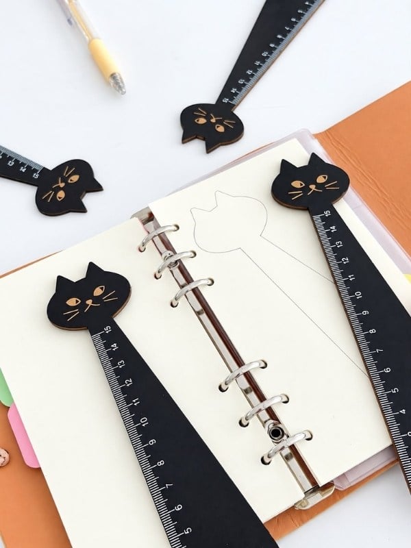 Siyah Kedi Figürlü 15 cm Ahşap Cetvel/ Tahta Cetvel / Kitap Ayracı