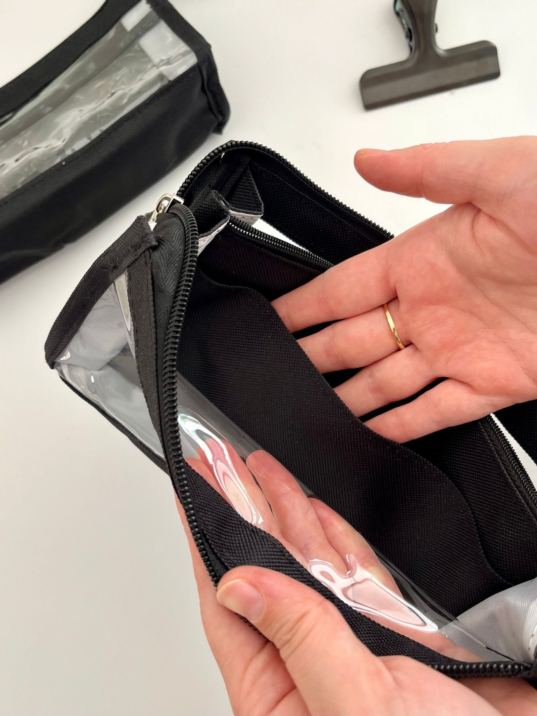 Smart Organizer Çift Fermuarlı 6 Bölmeli Şeffaf Siyah Organizer Kalem Kutusu