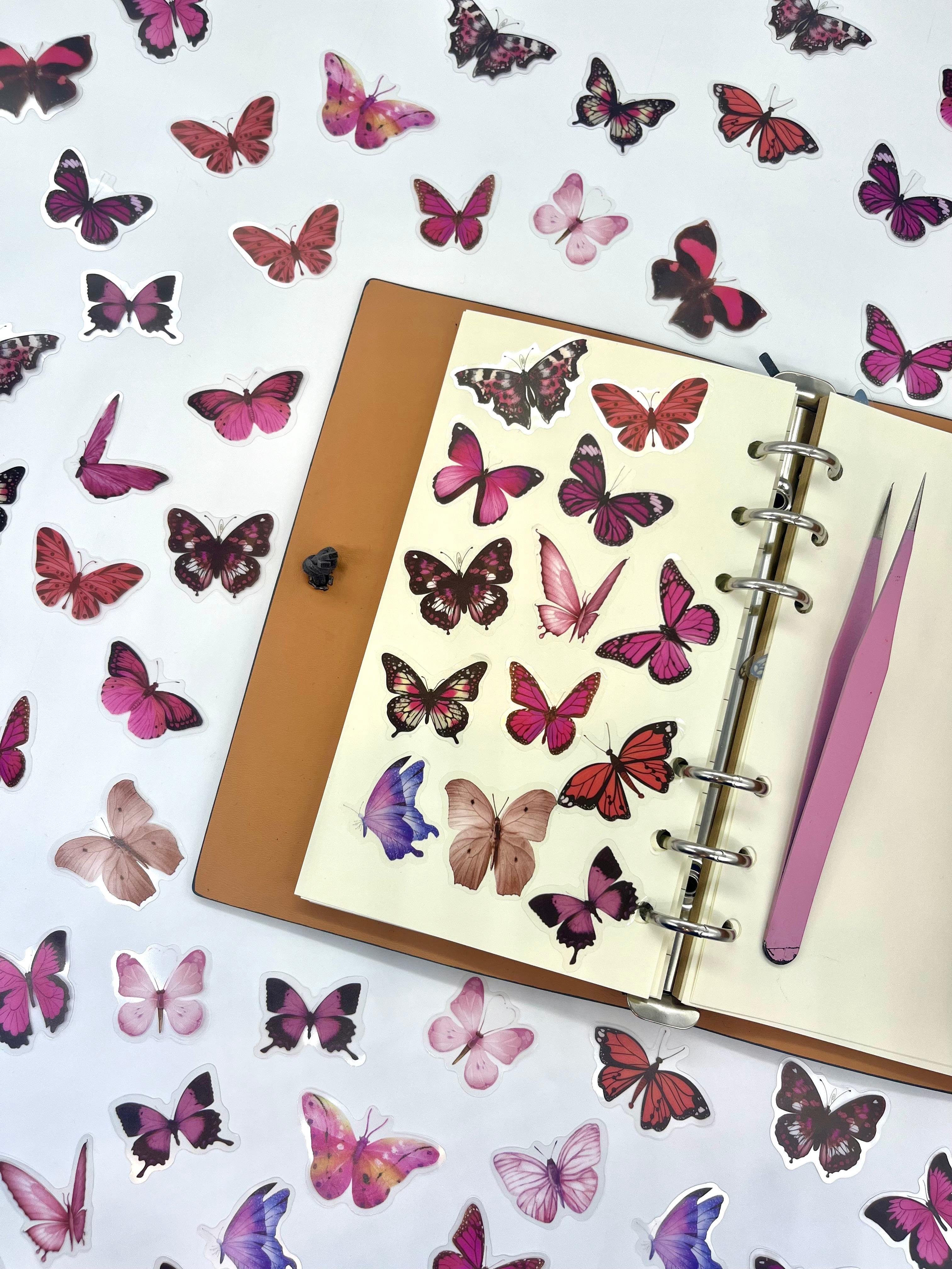 The World Of Butterflies Mini Kelebek Sticker Seti/40 Adet/Pembe Tonlarında/Etiket/Çıkartma