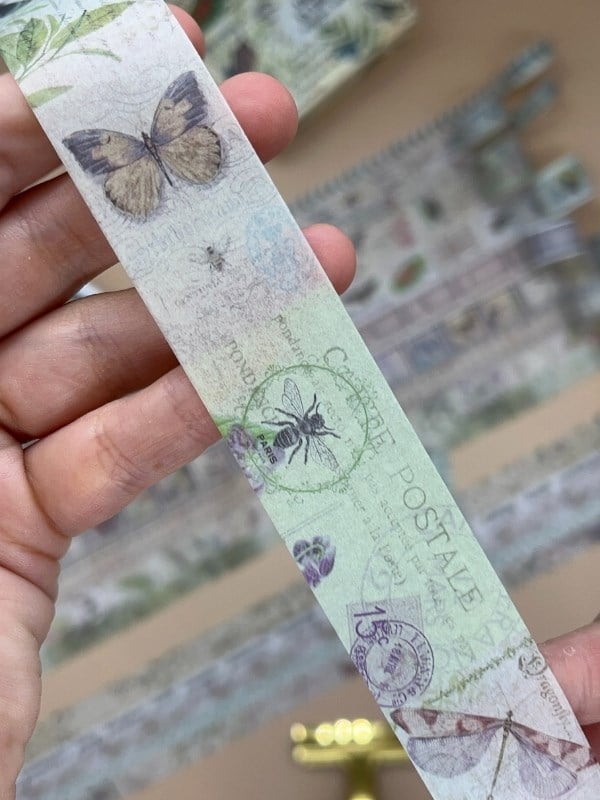 Vintage Çiçek Ve Kelebek Temalı 20’li Washi Bant  The Traces In The Jungle Fleeting Monologue Serisi (20*2m) Masking Tape / Desenli Bant 