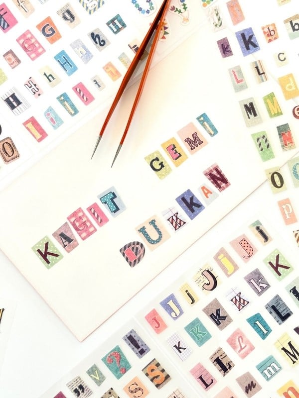 Vintage Harfler Rakamlar Ve Semboller Temalı 6 Yaprak 289 Adet Sticker Set / Etiket / Çıkartma