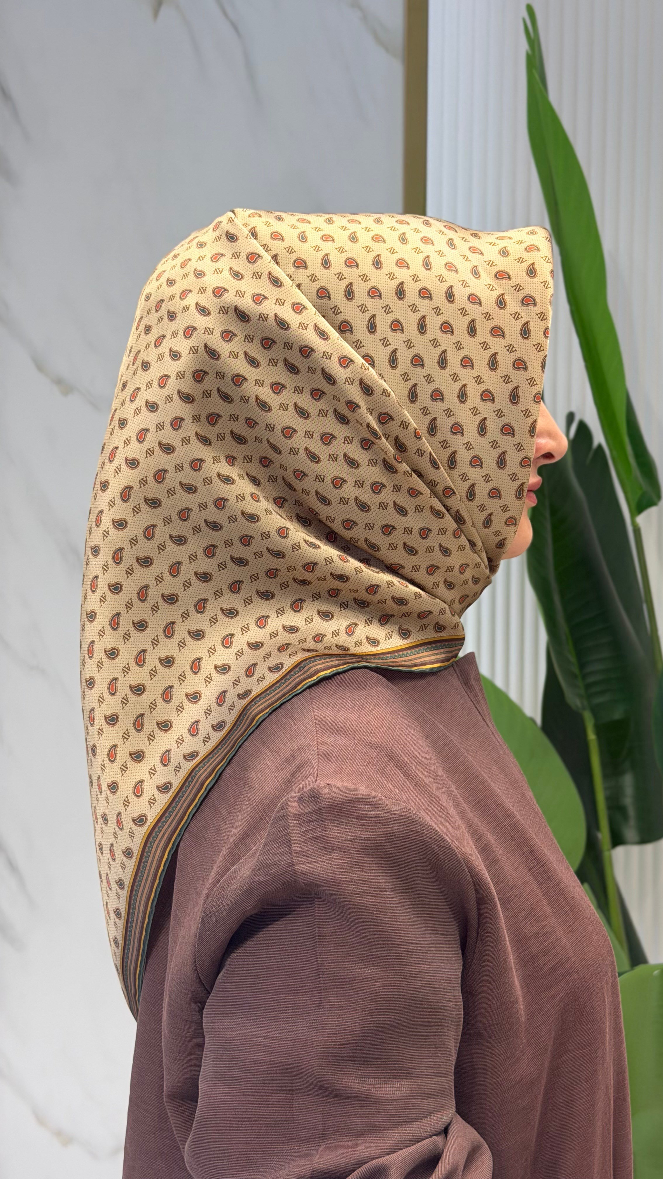 ARMİNE SURA İPEK EŞARP - 9548-81