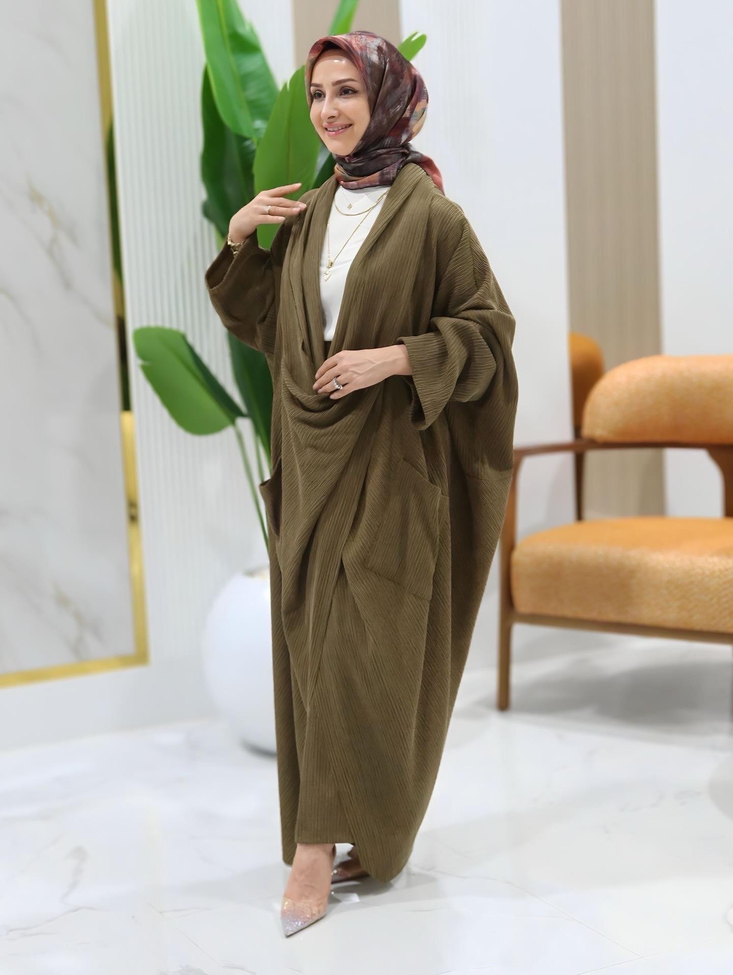 ARMİNE TREND DEGAJE YAKA CEPLİ SALAŞ KESİM İKİLİ TAKIM- 24KT633