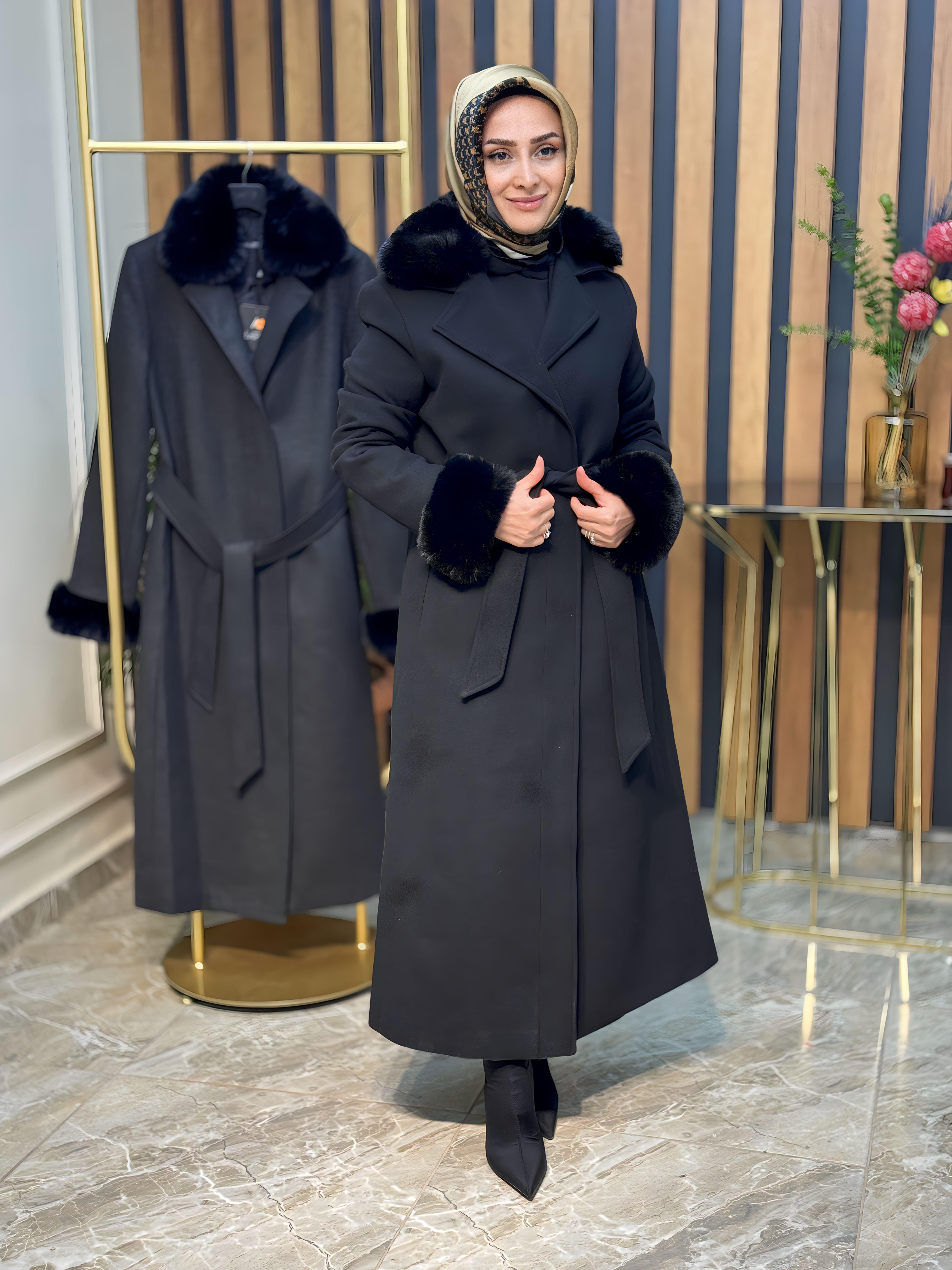 ARMİNE TREND KOL VE YAKASI KÜRKLÜ KAŞE KABAN-23KT804