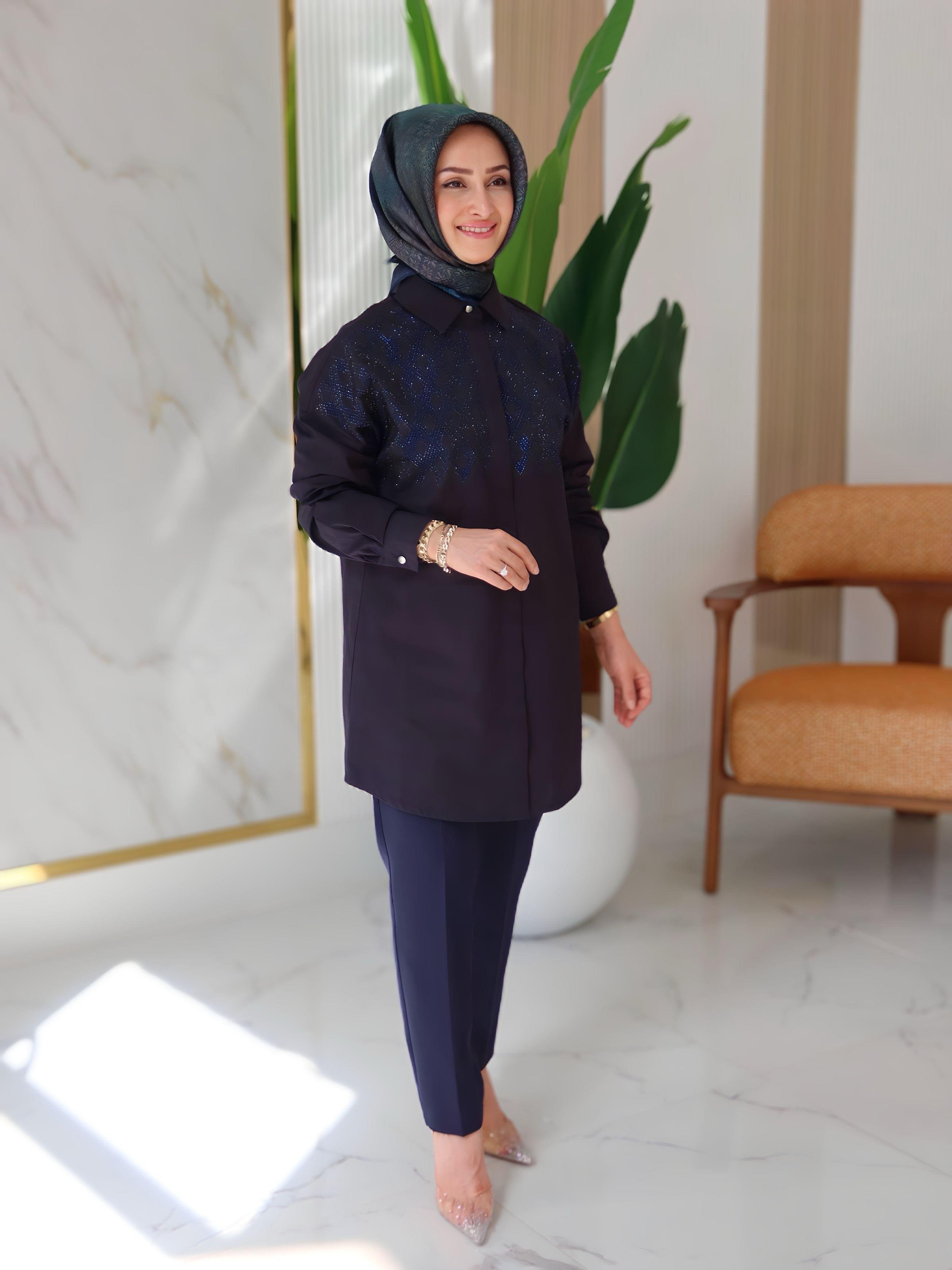 ARMİNE TREND ÖN  TAŞ DETAYLI TUNİK 25KT419