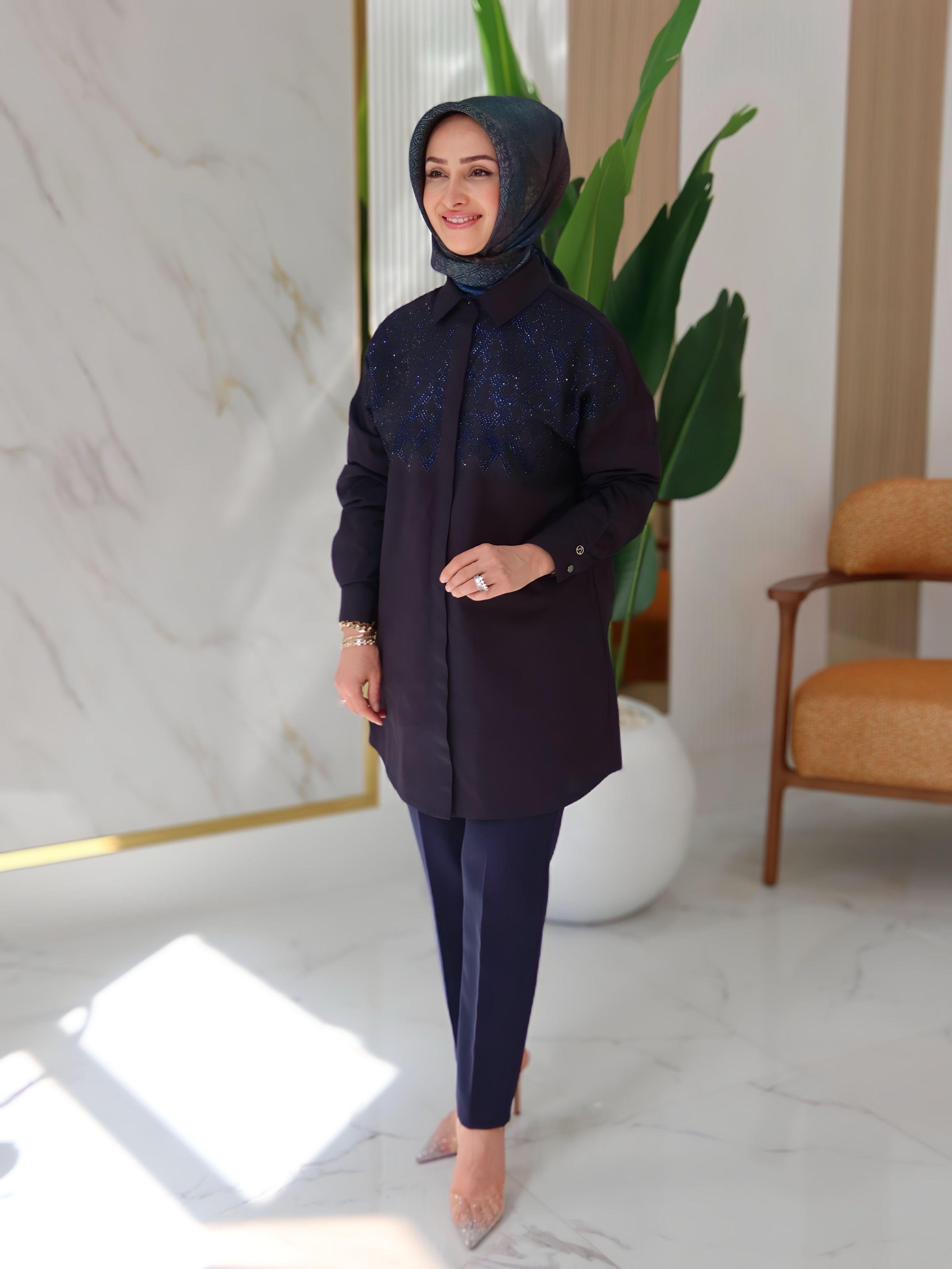 ARMİNE TREND ÖN  TAŞ DETAYLI TUNİK 25KT419