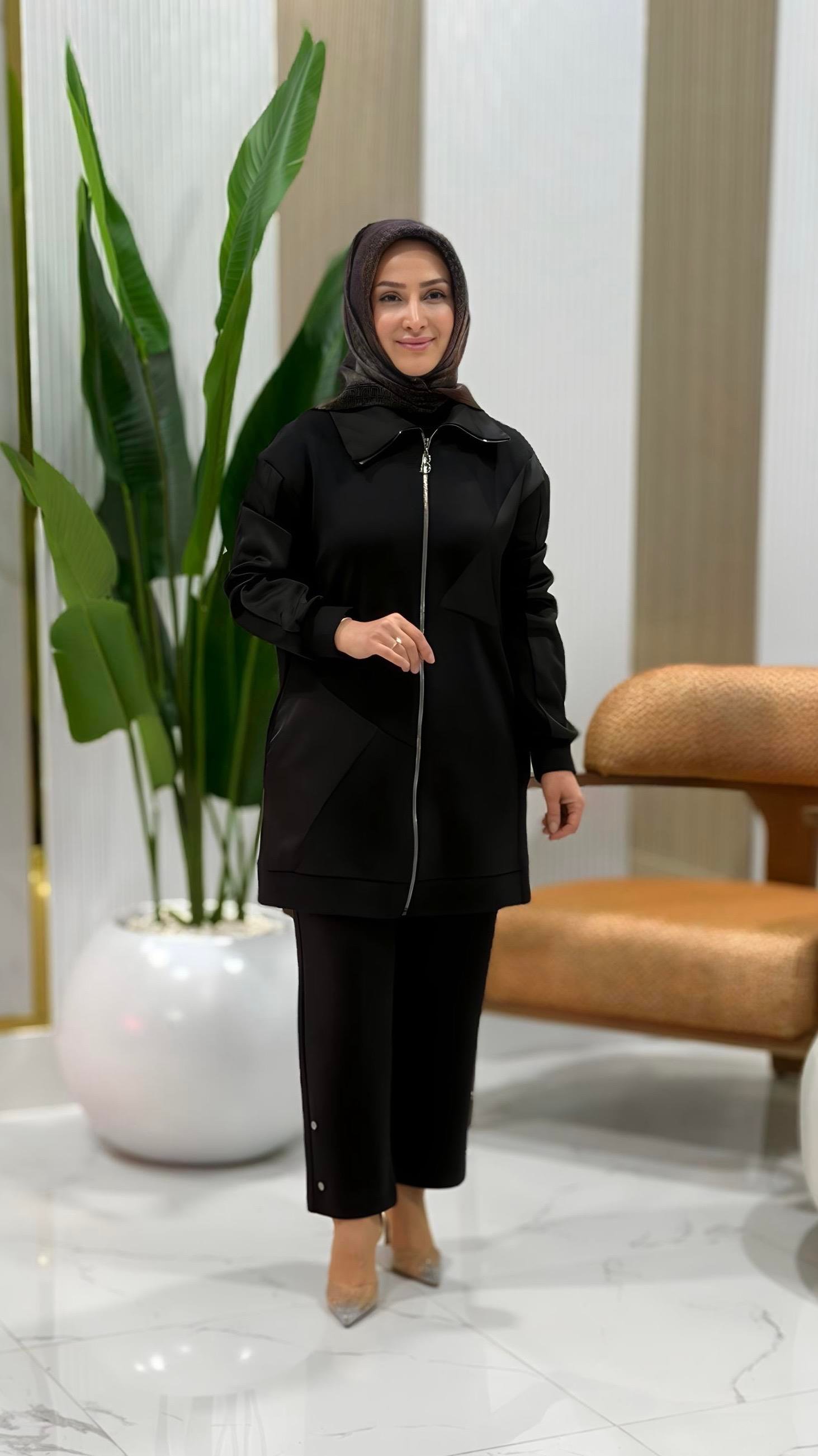 BELLİ FERMUARLI PANTOLONLU TAKIM SİYAH - 25K6017