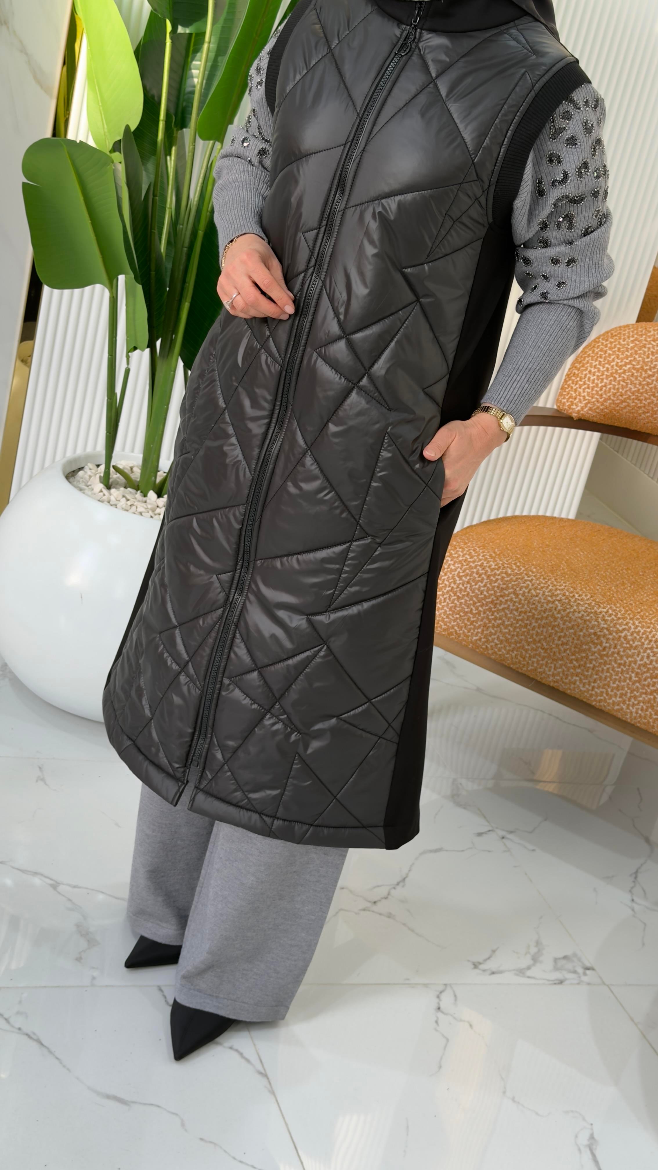 BELLİ KAPİTONE YELEK SİYAH- 25K5001