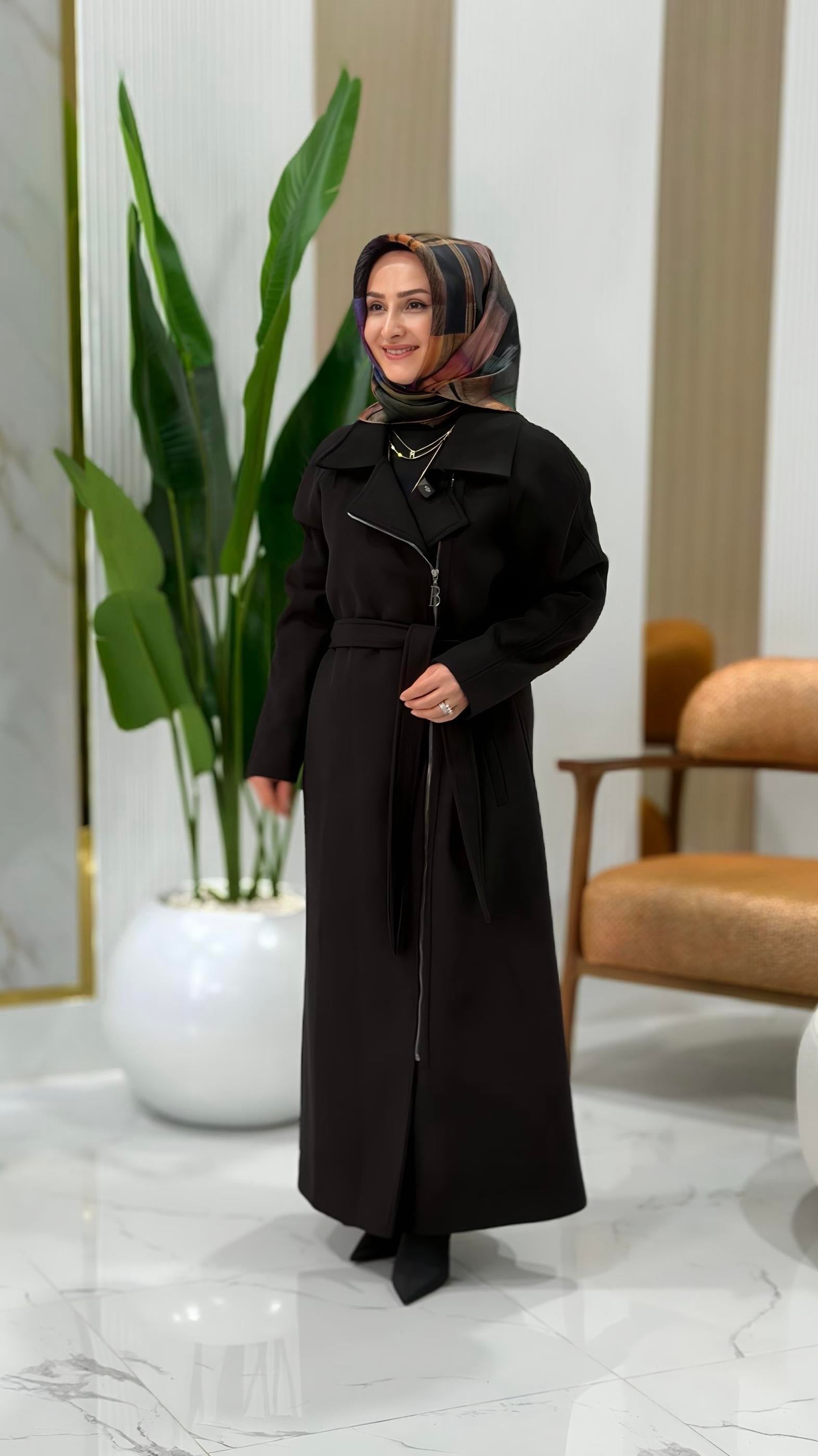 BELLİ YAN FERMUARLI KAŞE KABAN SİYAH - 25K7003