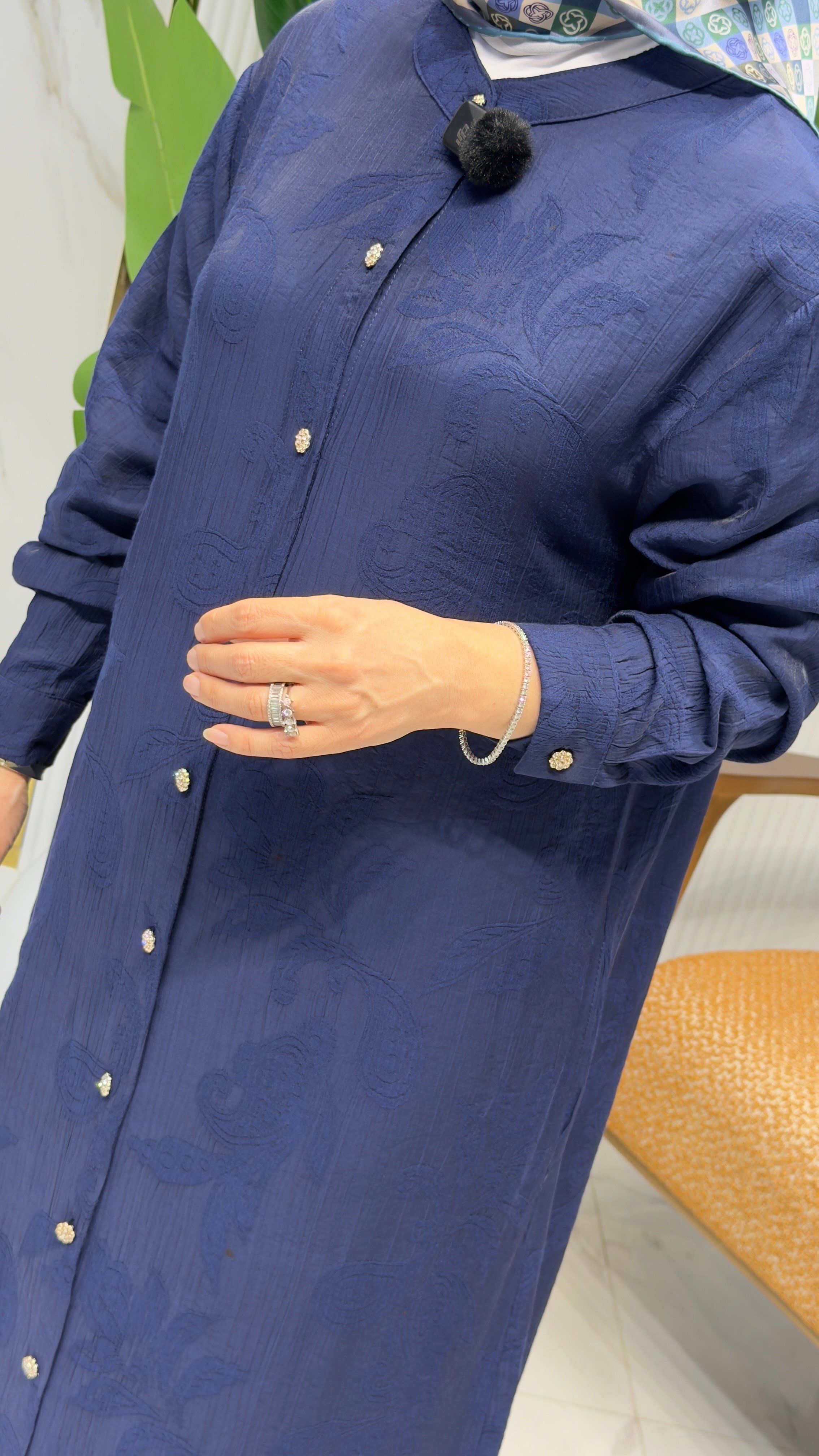 KADO 263264 KENDİNDEN DESENLİ ÖNÜ DÜĞMELİ UZUN TUNİK VE PANTOLON İKİLİ TAKIM LACİVERT