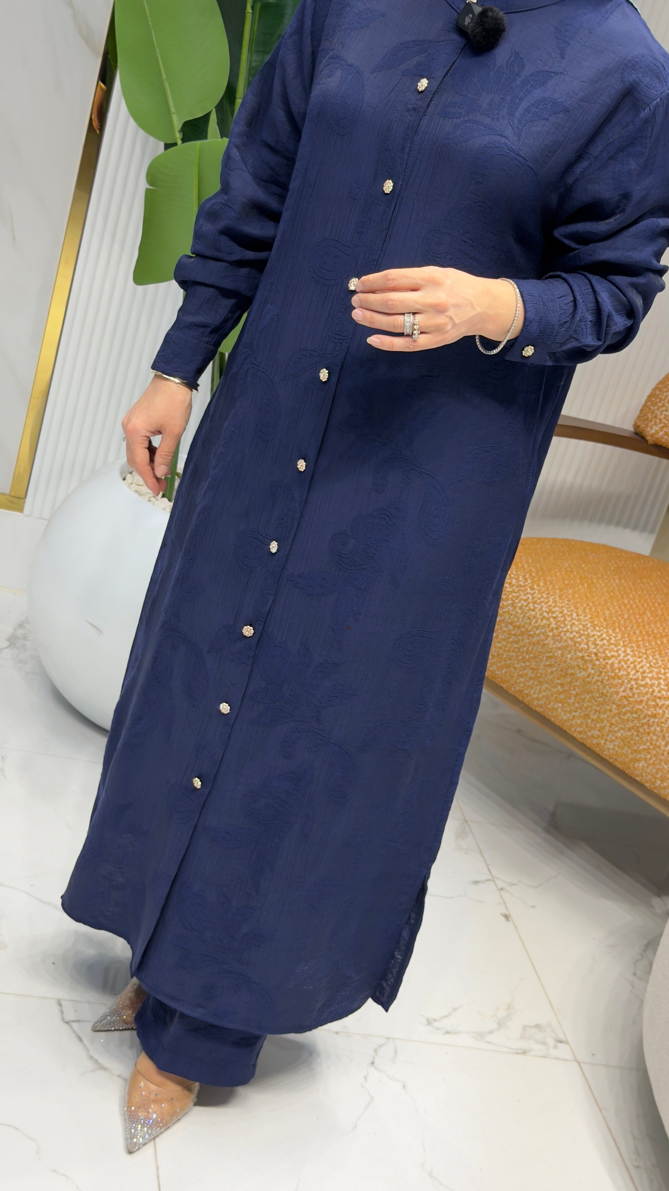 KADO 263264 KENDİNDEN DESENLİ ÖNÜ DÜĞMELİ UZUN TUNİK VE PANTOLON İKİLİ TAKIM LACİVERT