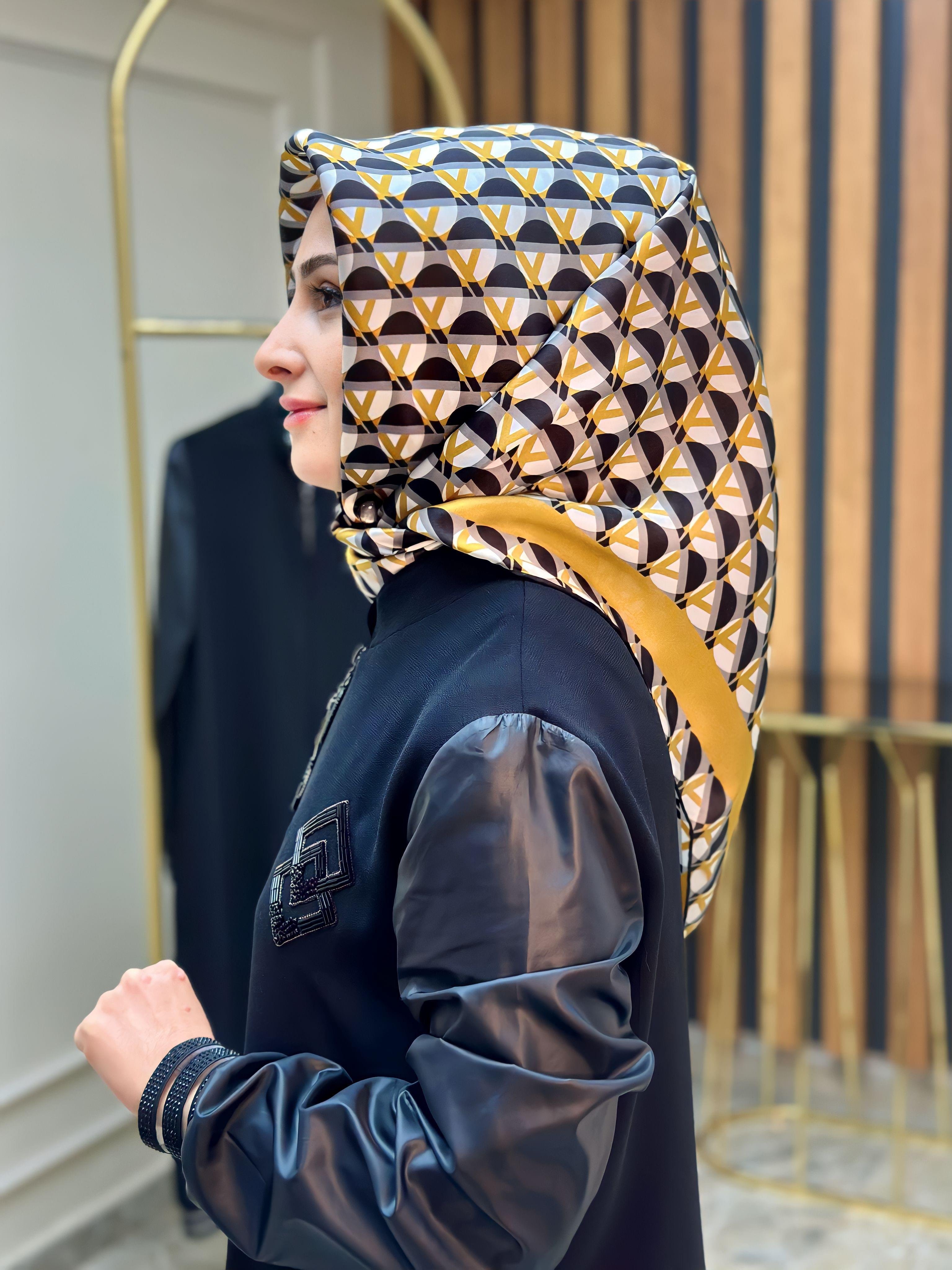 Kolları Paraşüt Kumaş Yakası Boncuk İşlemeli Kadın Giy Çık Siyah 4055