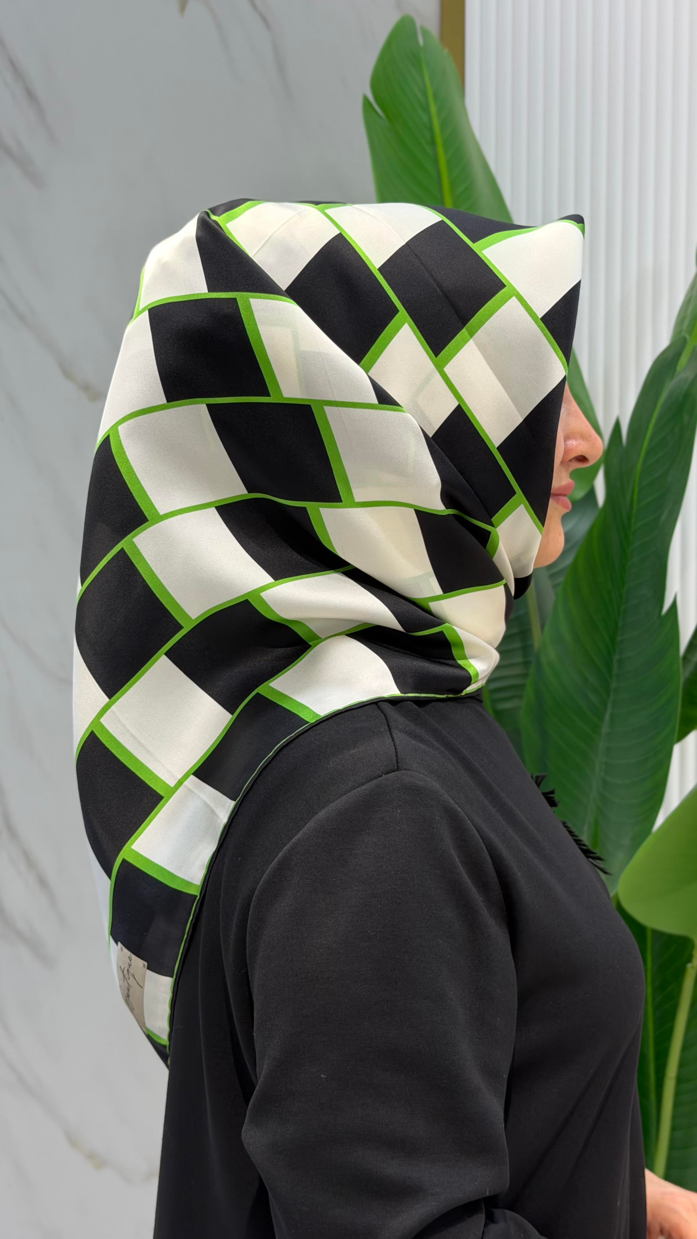 LA BOUTİQUE SURA İPEK - 2010-07