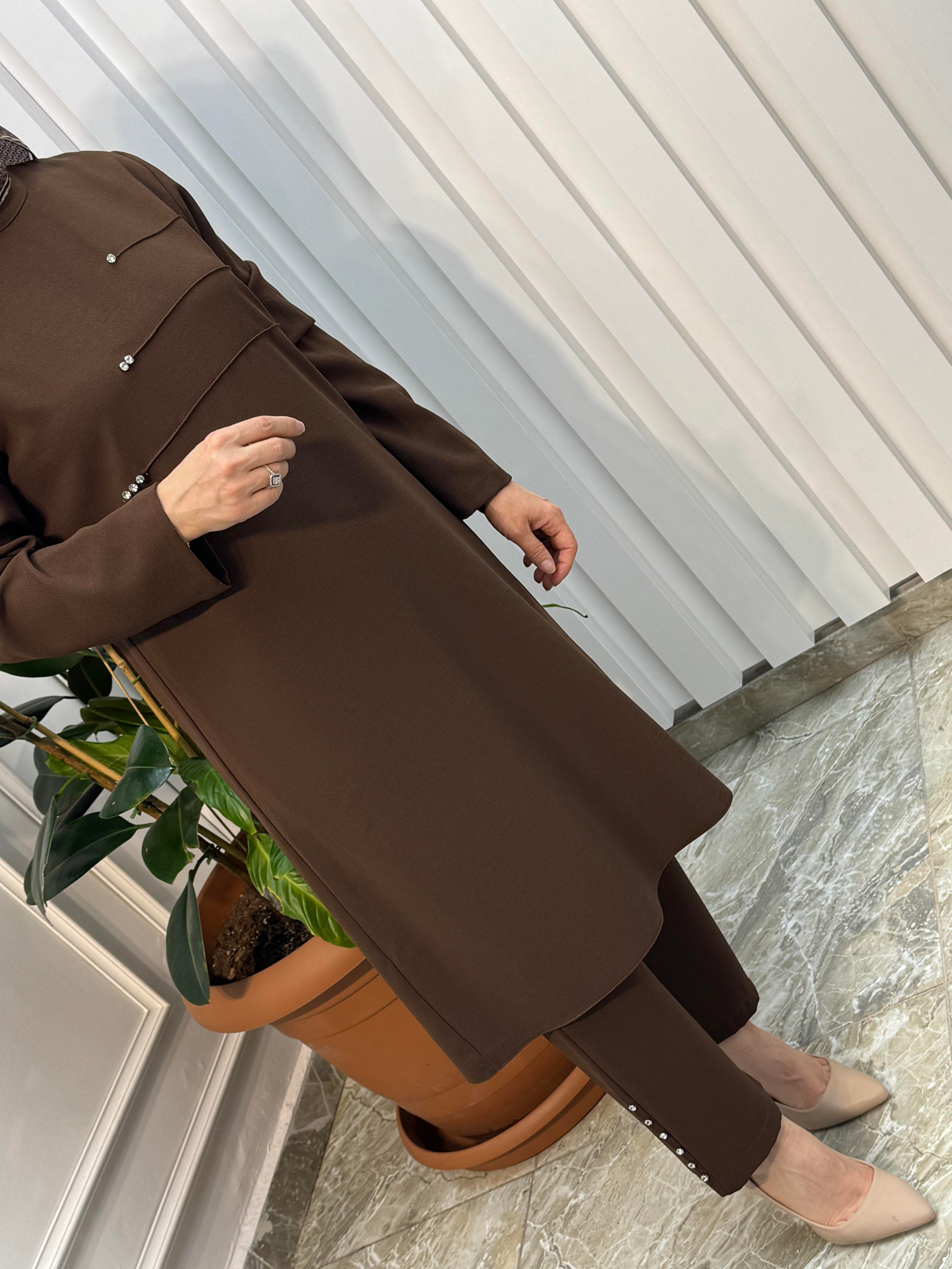 ÖNÜ NERVÜRLÜ TAŞ DETAYLI PANTOLONLU TAKIM-4190