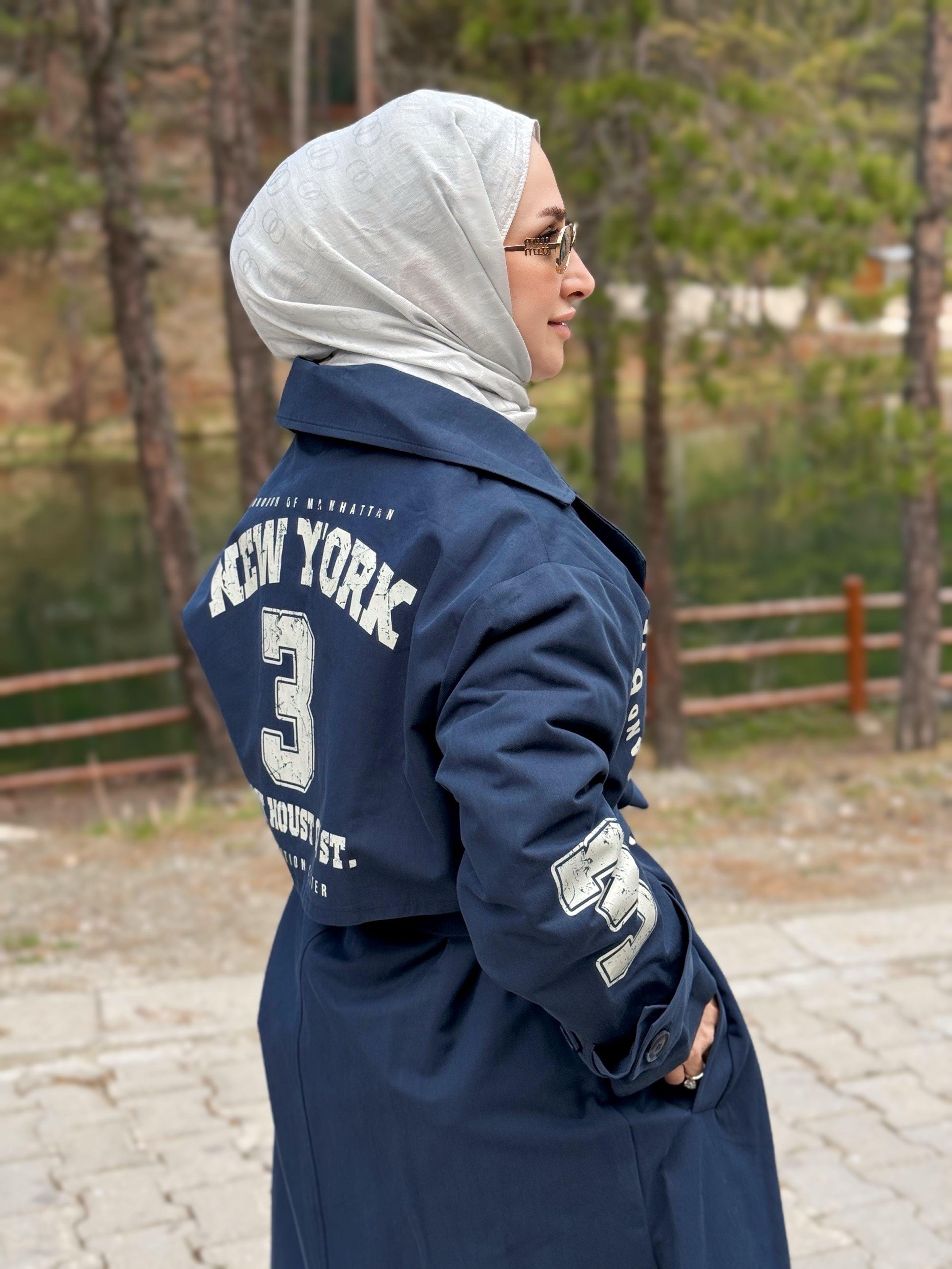 YAZI BASKILI TRENÇ 32139