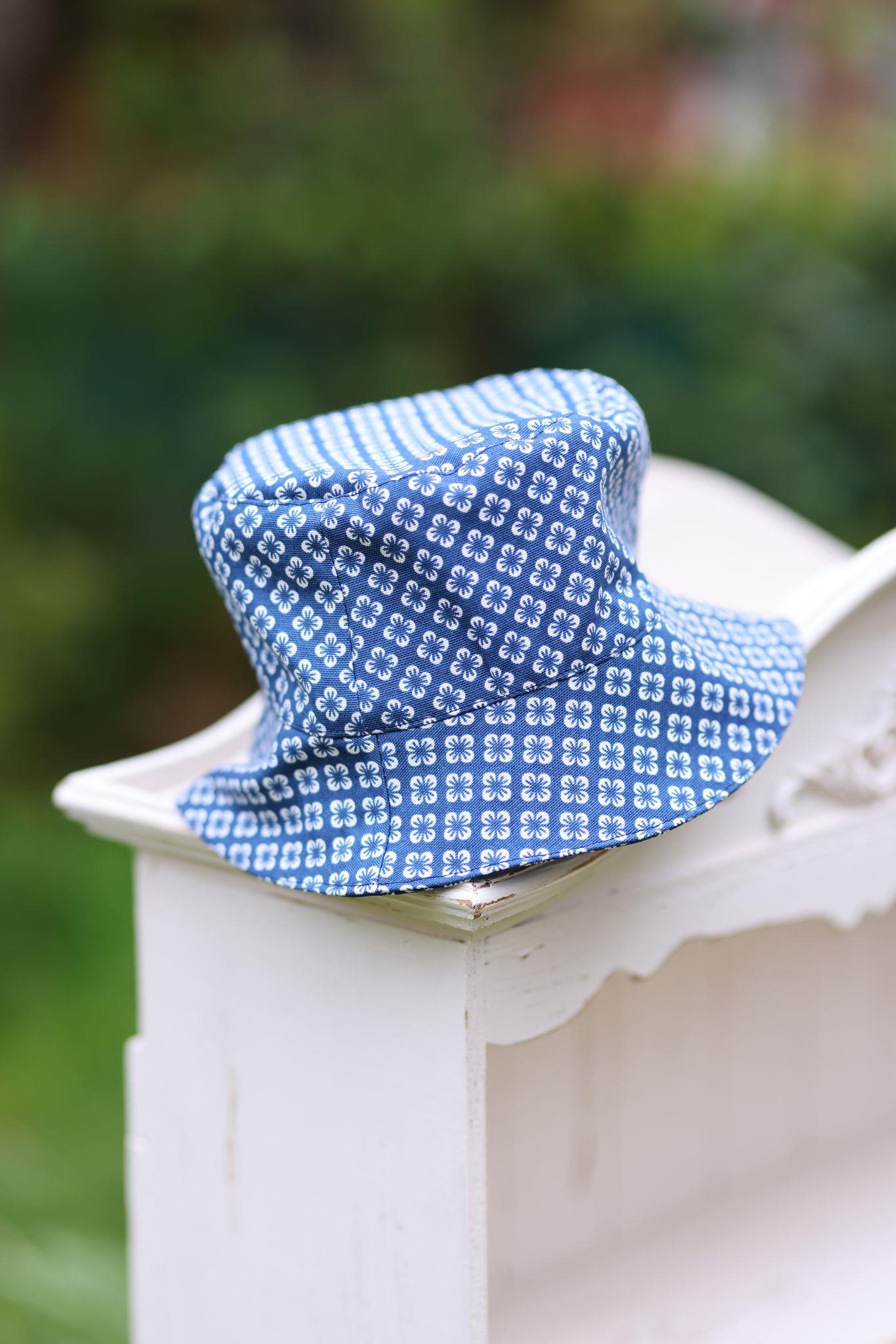 Çiçek Desenli Mavi Bucket Şapka