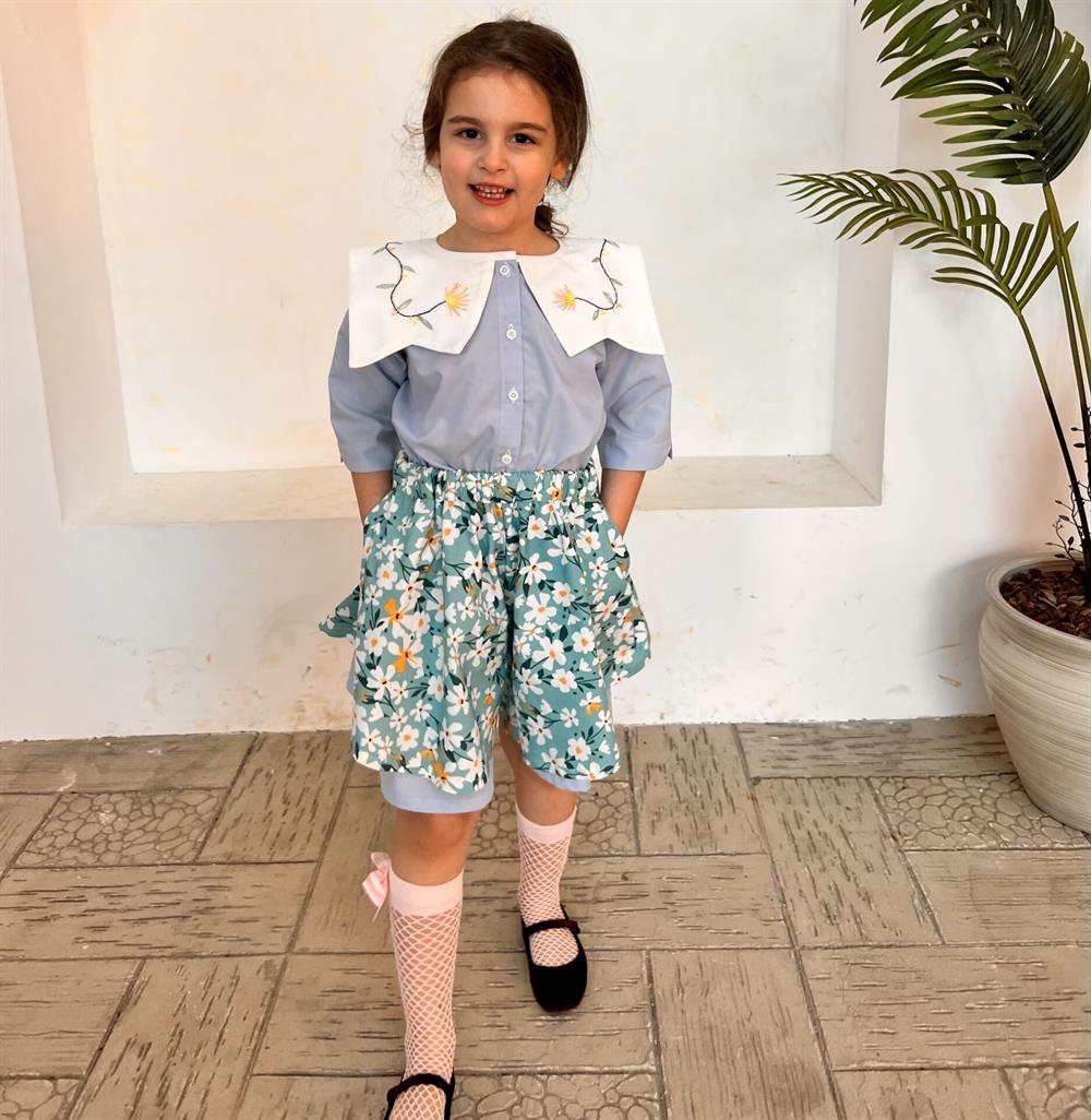 Çift Kat Çiçekli Etek Şort