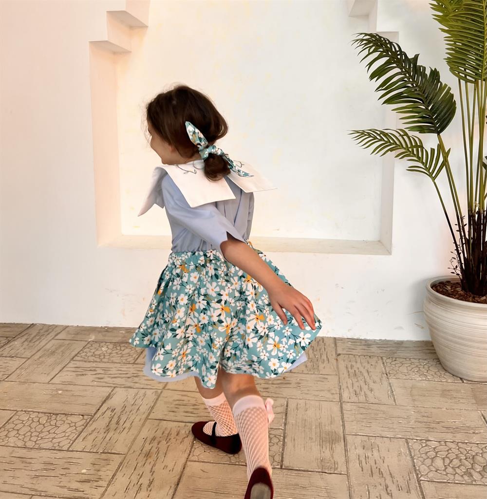 Çift Kat Çiçekli Etek Şort