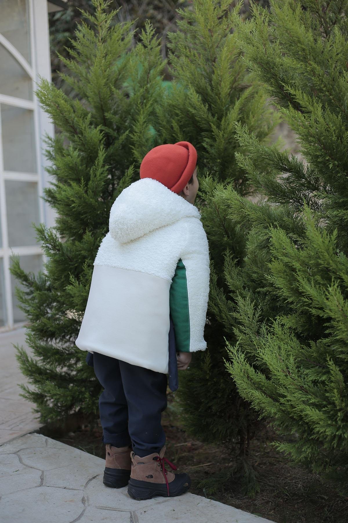 İçi Elyaf ve Polar Astarlı Erkek Çocuk Kaban