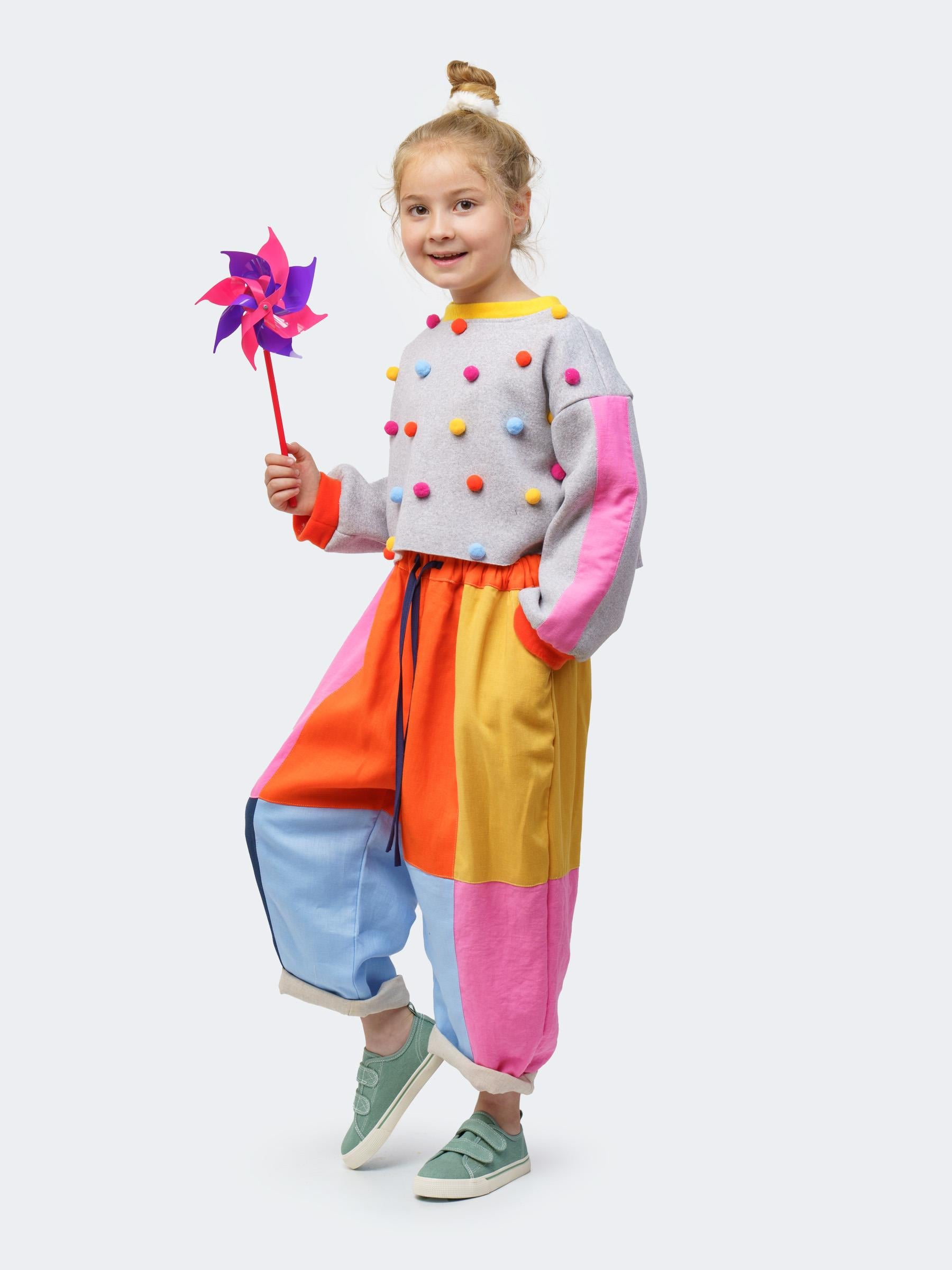 Ponpon Detaylı Crop Sweat