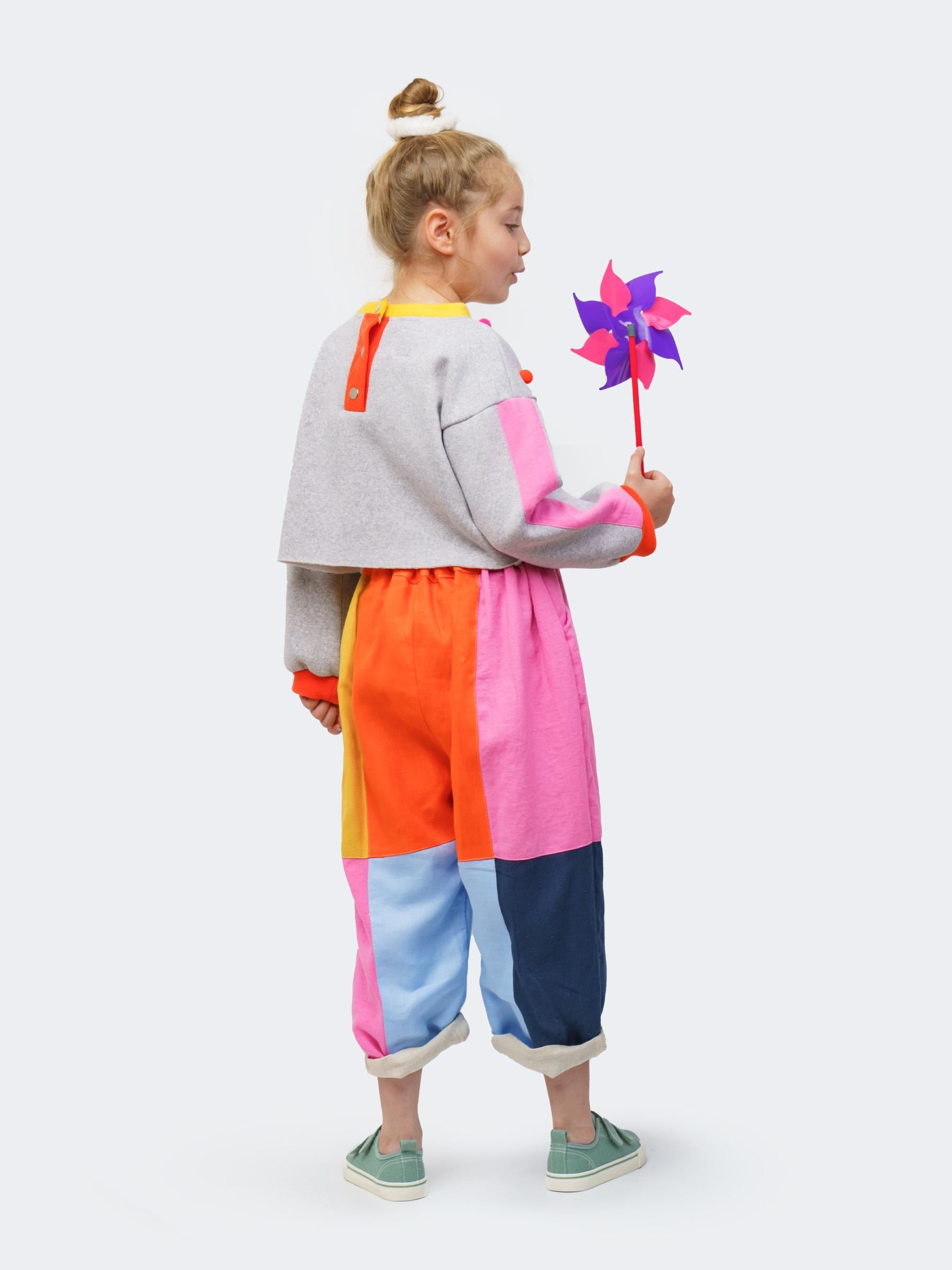 Ponpon Detaylı Crop Sweat