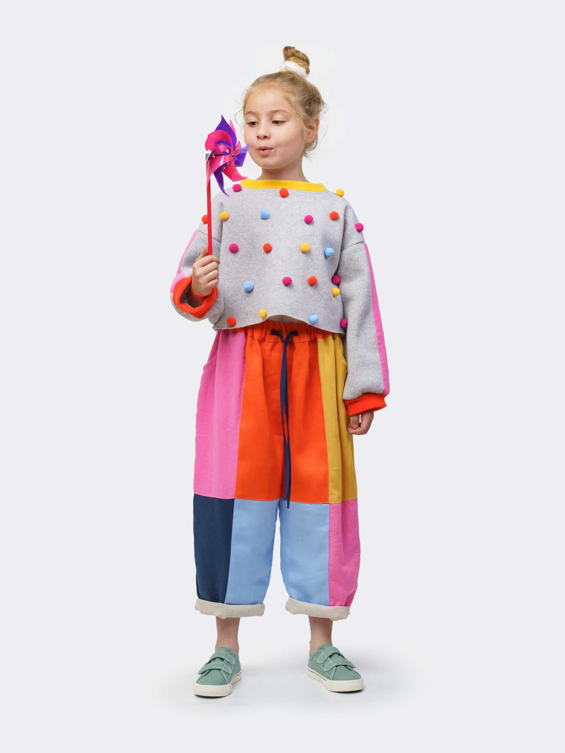 Ponpon Detaylı Crop Sweat