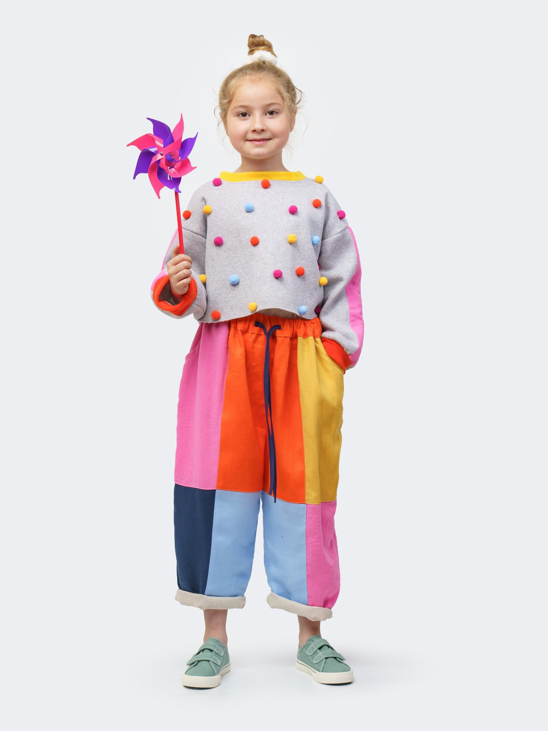 Ponpon Detaylı Crop Sweat