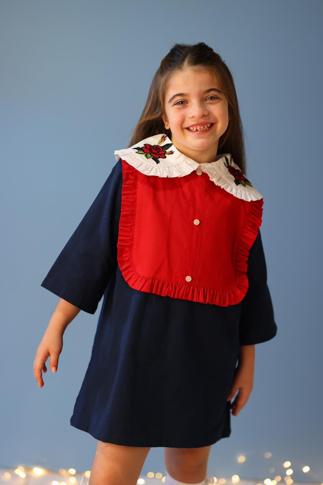 Yakası Nakış Detaylı Gabardin Elbise