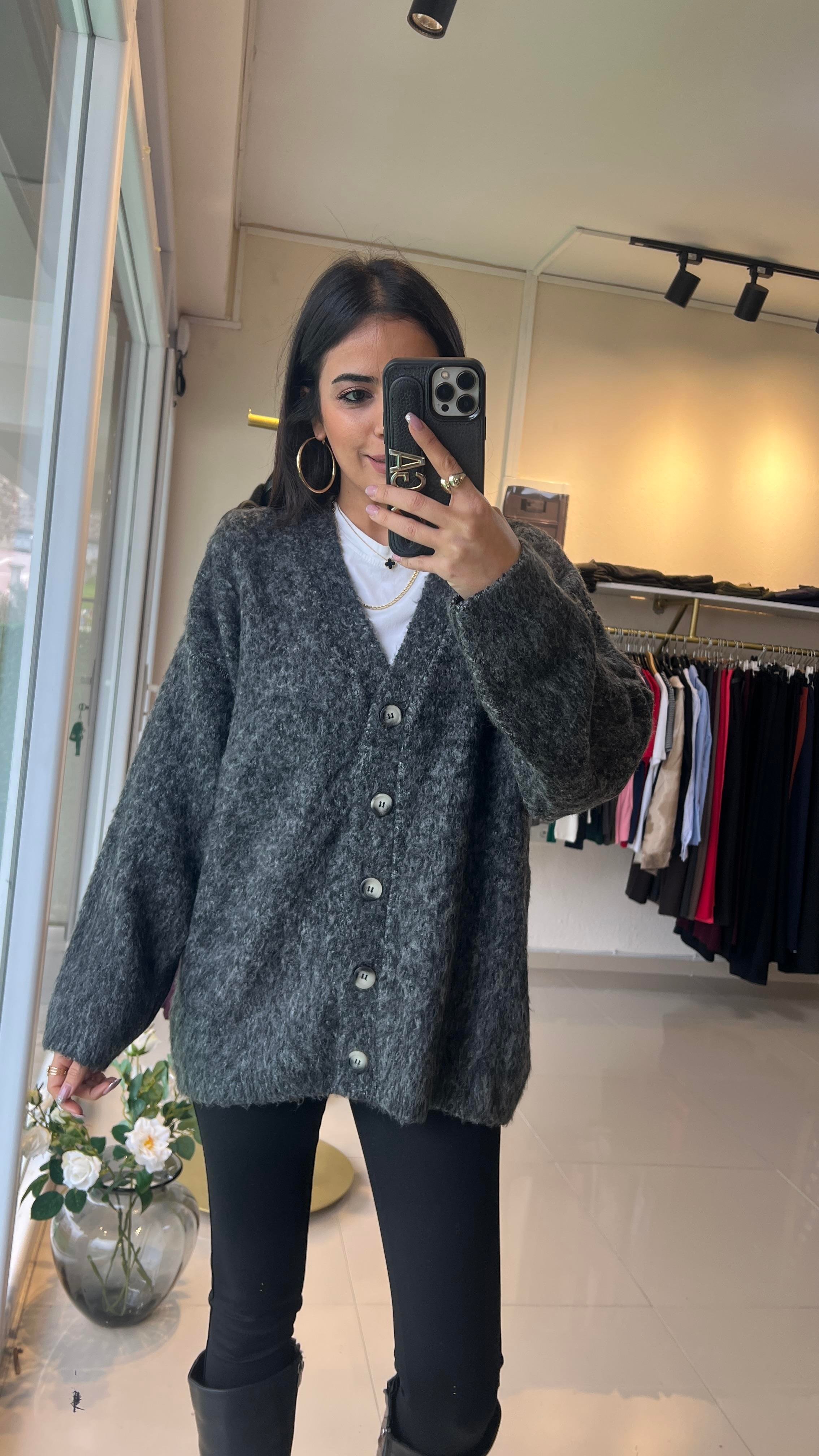 60264 V YAKA ŞARDONLU DÜĞMELİ HIRKA GRİ