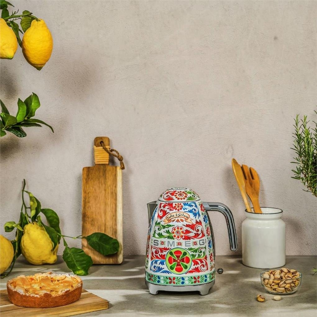 Smeg 50'S Style Retro Carte Kettle